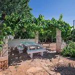 شقة Casal Del Borgo 2 By Interhome *
